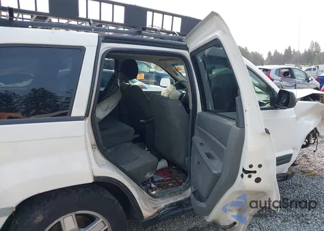 2005 Jeep Grand Cherokee Laredo/Columbia/Freedom z USA, uszkodzony, nr VIN 1J4GR48K25C721146